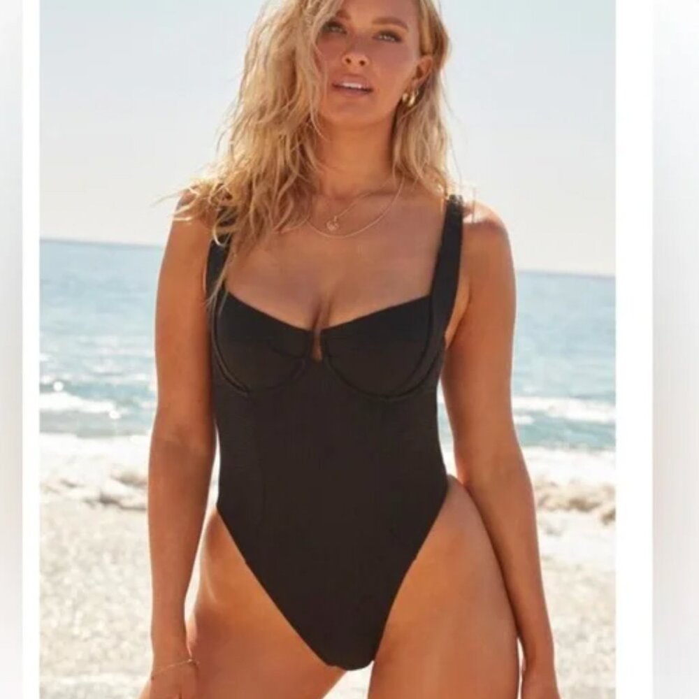 Black Ribbed Swimsuit / Bodysuit